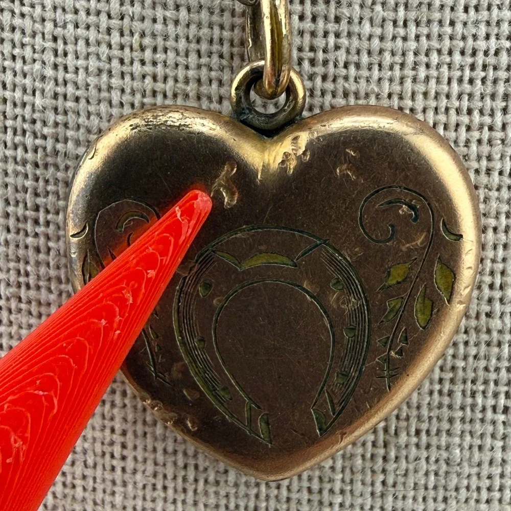Vintage Heart Locket Necklace Gold Filled Horseshoe Engraved Luck  13in Biting